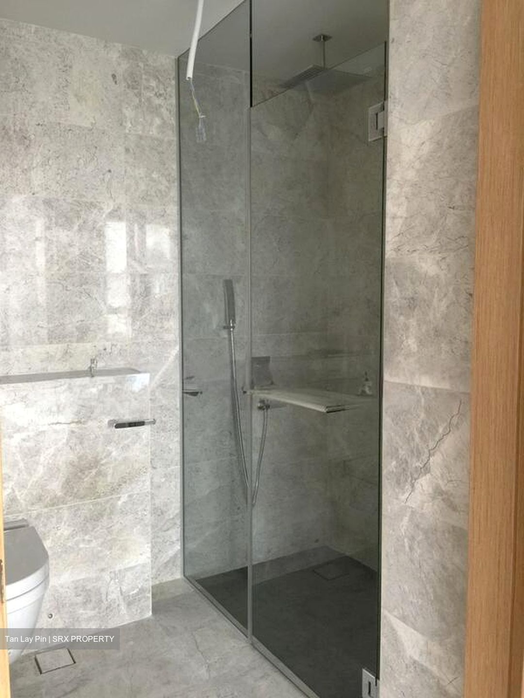 6 Derbyshire (D11), Condominium #501502951